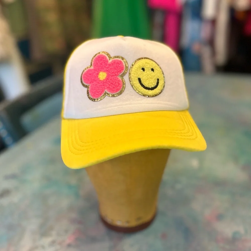 Happy Trucker Hat 💖 - Picture 1 of 6